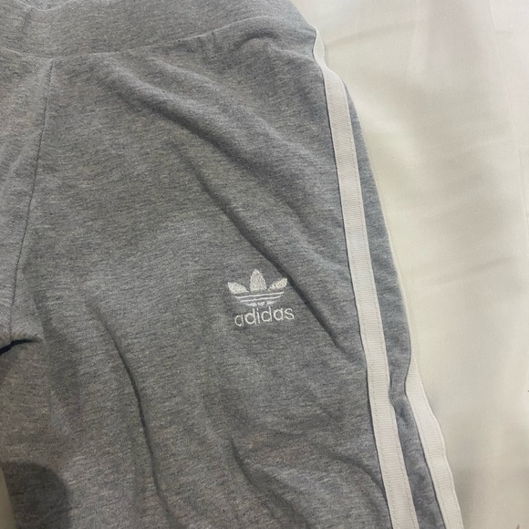Women’s Adidas leggings - Picture 2 of 2